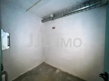 Apartamento T1 para Arrendamento em Rio de Mouro