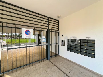 Apartamento T1 para Arrendamento em Rio de Mouro