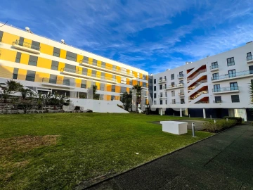 Apartamento T1 para Arrendamento em Rio de Mouro