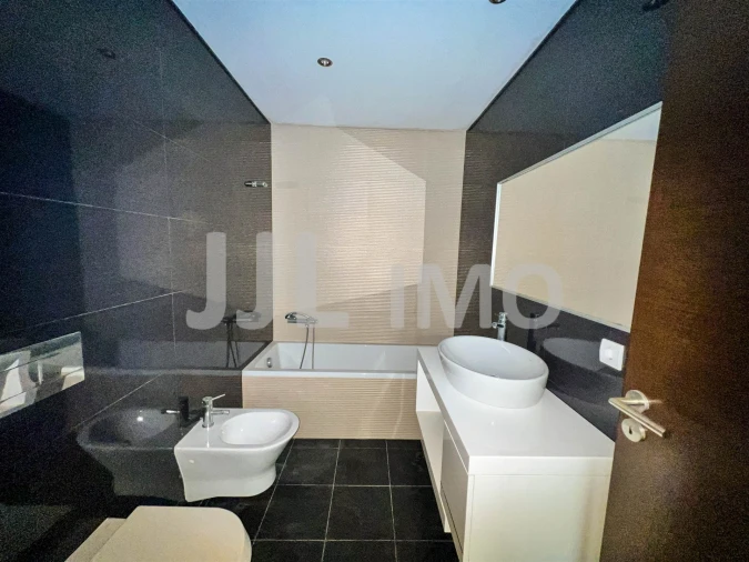Apartamento T1 para Arrendamento em Rio de Mouro Foto 13