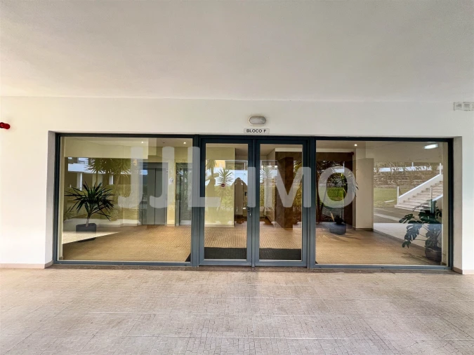 Apartamento T1 para Arrendamento em Rio de Mouro Foto 23