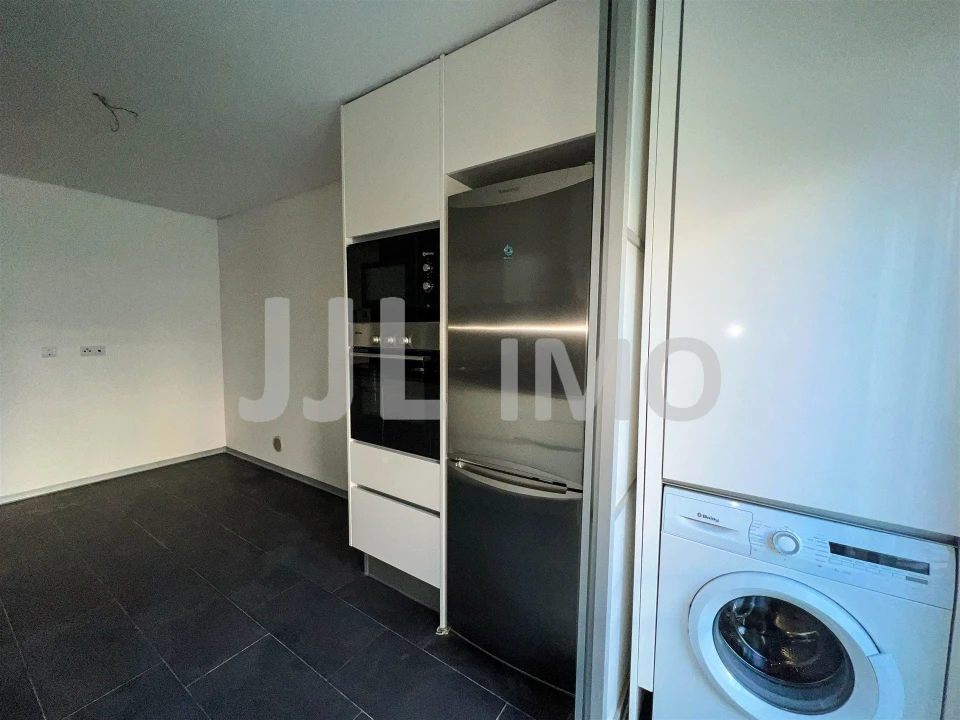 Apartamento T1 para Arrendamento em Rio de Mouro Foto 16