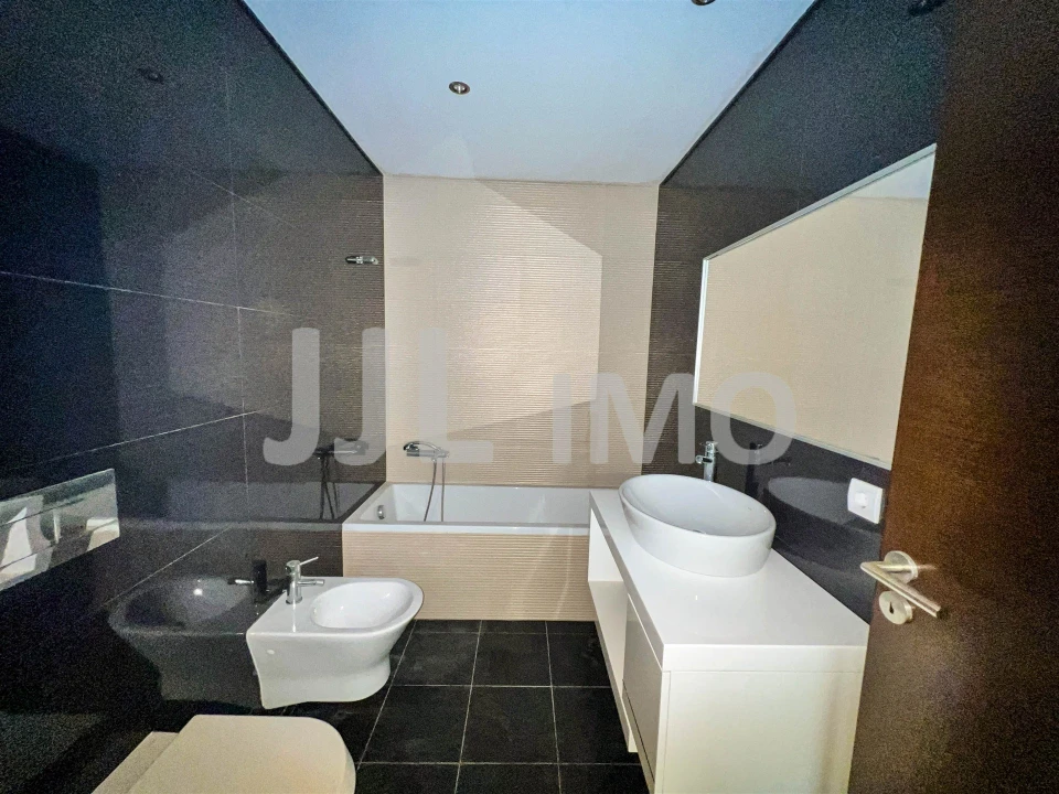 Apartamento T1 para Arrendamento em Rio de Mouro Foto 13