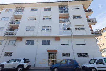 Apartamento T1 para Venda em Vilar de Andorinho