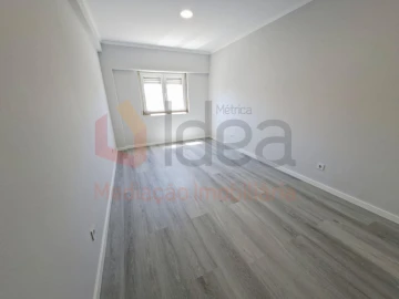 Apartamento T4 para Venda em Amora