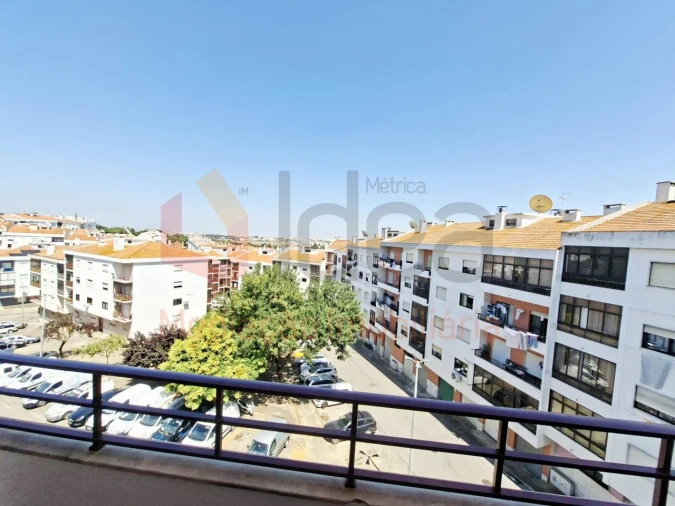 Apartamento T4 para Venda em Amora Foto 5