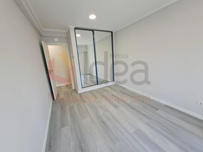 Apartamento T4 para Venda em Amora Foto 17