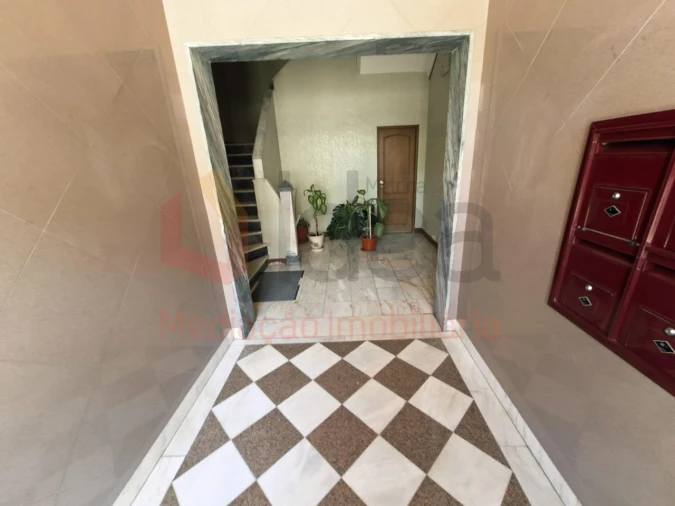 Apartamento T4 para Venda em Amora Foto 25
