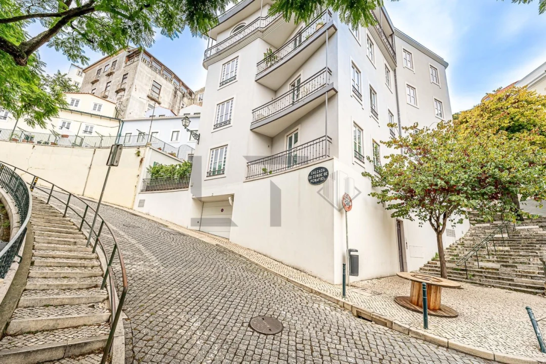Apartamento T2 para Venda em Santa Maria Maior Foto 4