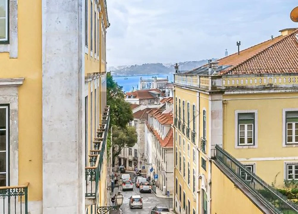 Apartamento T2 para Venda em Santa Maria Maior Foto 9