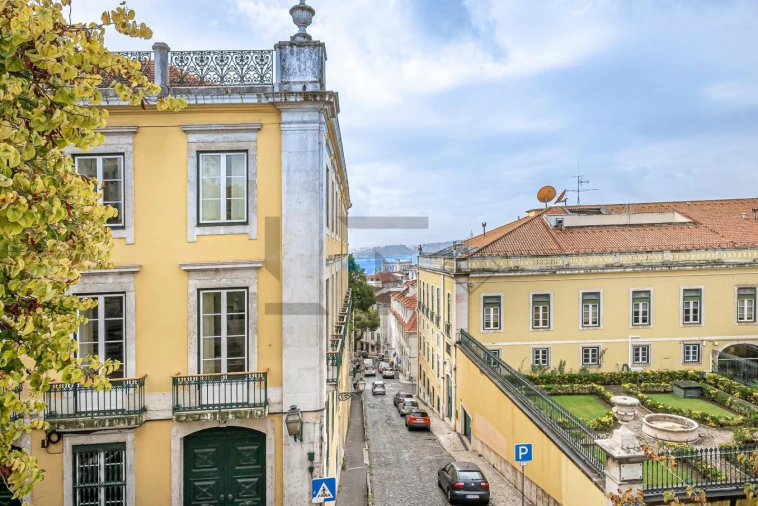 Apartamento T2 para Venda em Santa Maria Maior Foto 5