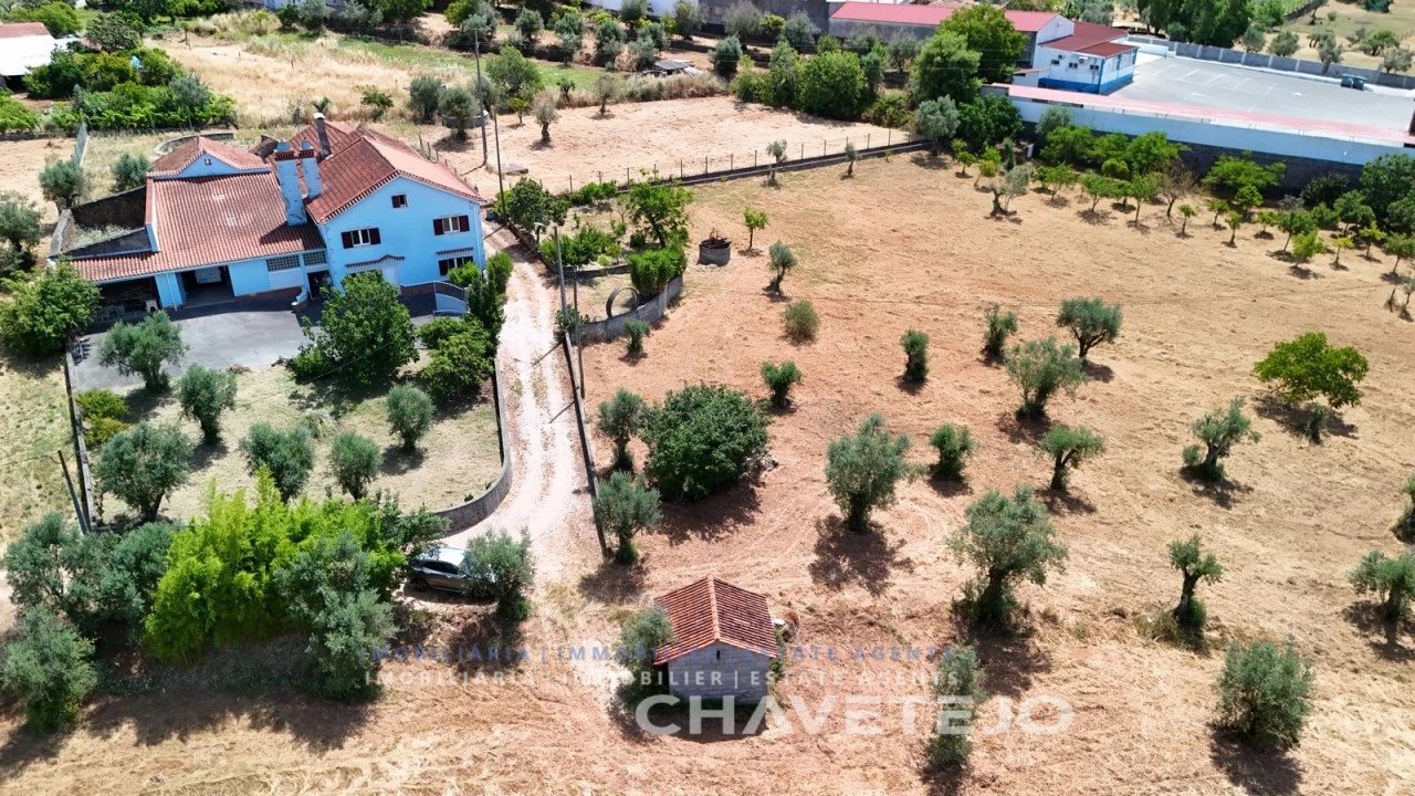 Moradia T4 para Venda em Areias e Pias Foto 9