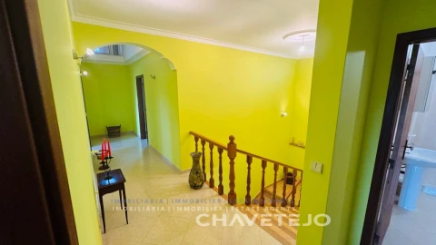 Moradia T4 para Venda em Areias e Pias