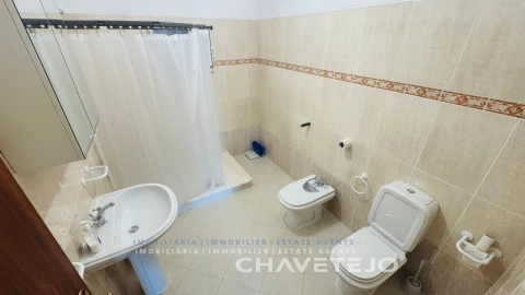 Moradia T4 para Venda em Areias e Pias