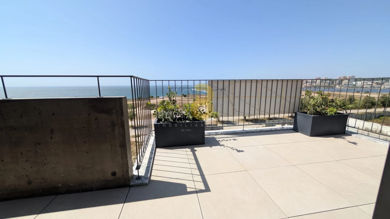 Apartamento T3 para Venda em Canidelo Foto 2
