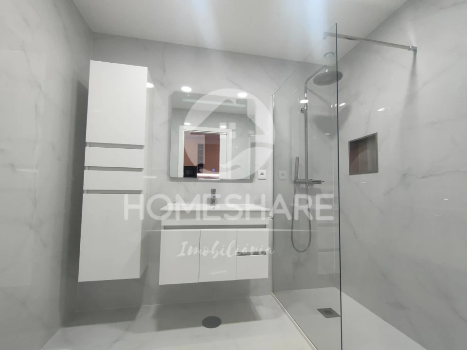 Apartamento T1 para Venda em Ermesinde Foto 8