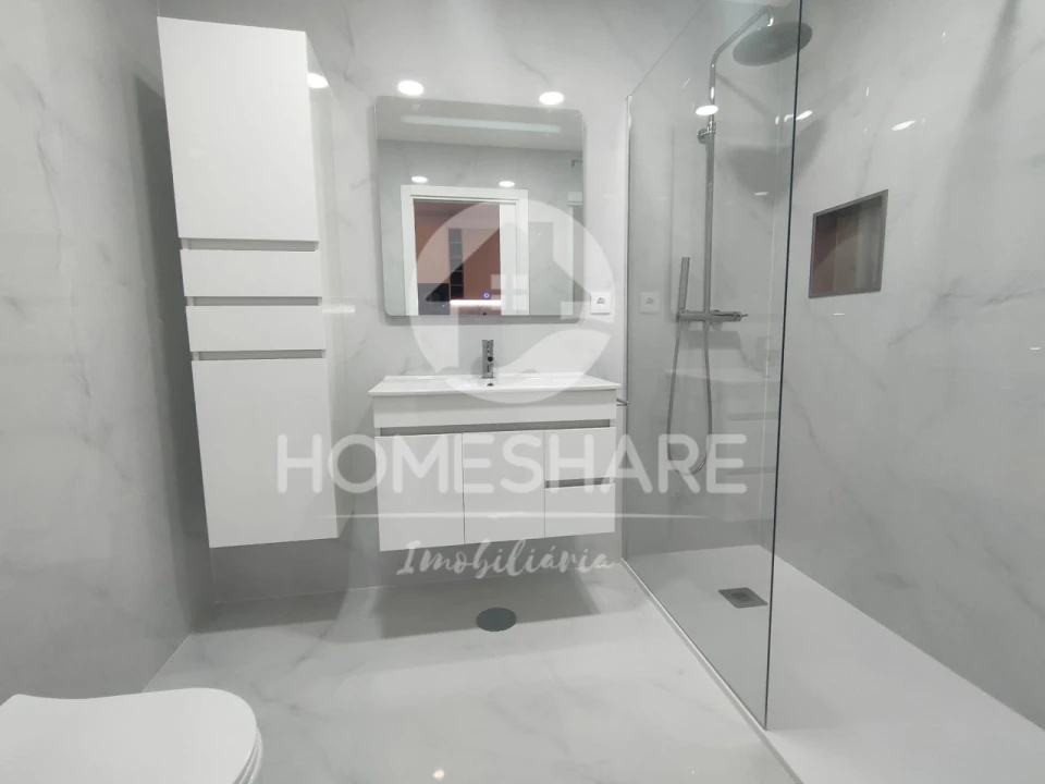Apartamento T1 para Venda em Ermesinde Foto 7