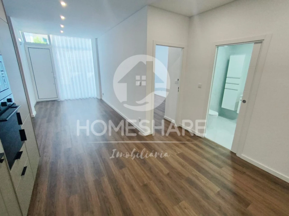 Apartamento T1 para Venda em Ermesinde Foto 3