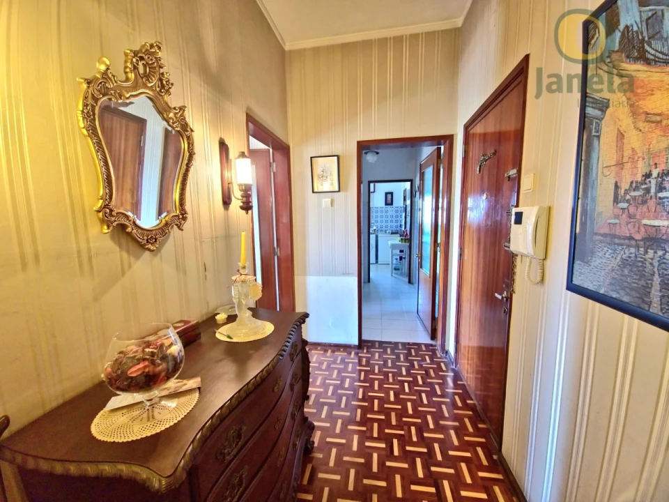 Apartamento T5 para Venda em Faro (Sé e São Pedro) Foto 14
