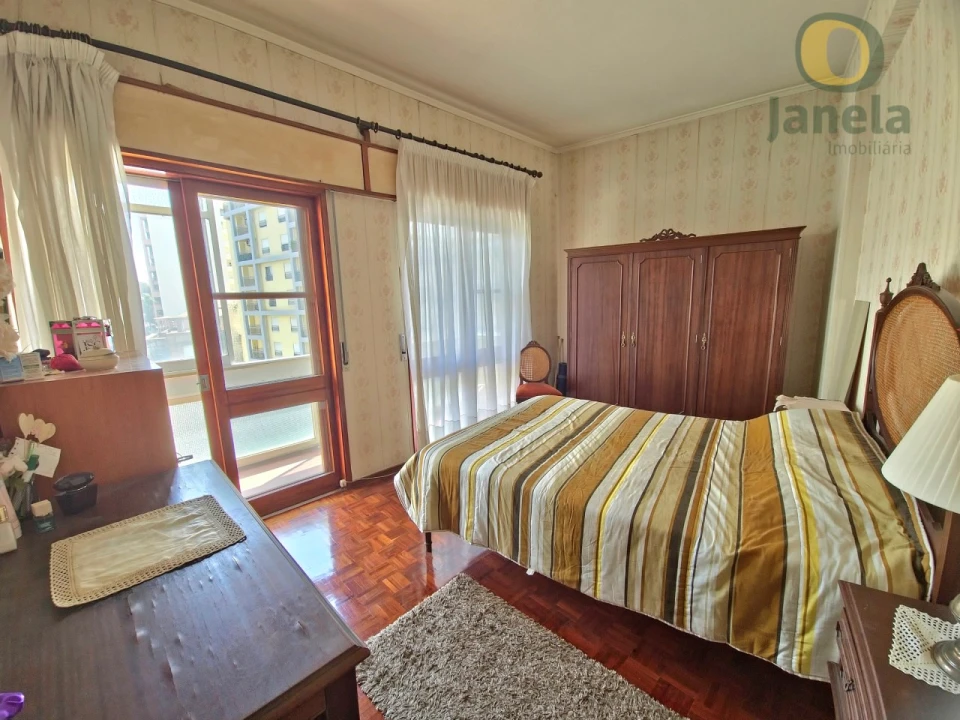 Apartamento T5 para Venda em Faro (Sé e São Pedro) Foto 22