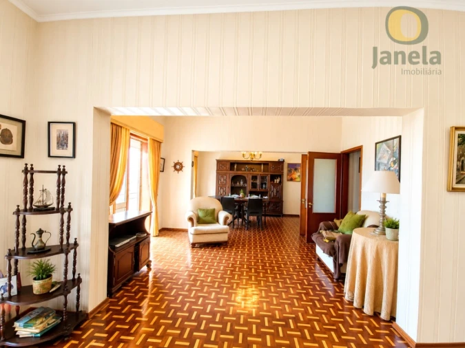 Apartamento T5 para Venda em Faro (Sé e São Pedro) Foto 5