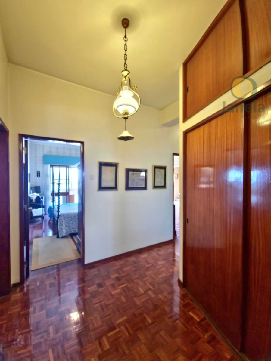 Apartamento T5 para Venda em Faro (Sé e São Pedro) Foto 24
