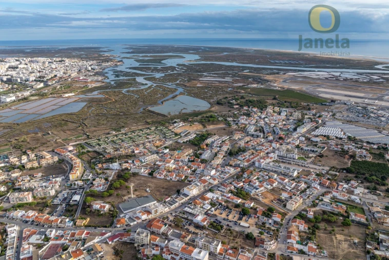Moradia T4 para Venda em Montenegro Foto 37