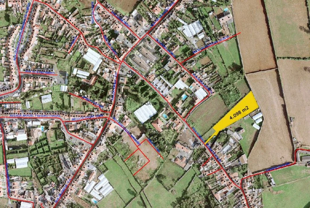 Terreno para Venda em Fajã de Cima Foto 1