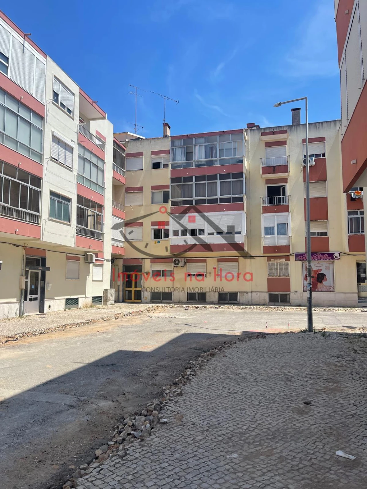 Apartamento T2 para Venda em Odivelas Foto 7