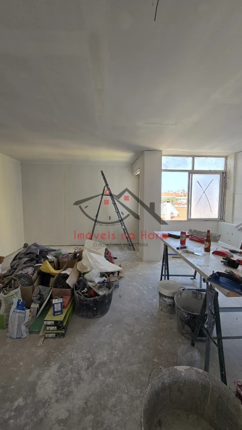 Apartamento T2 para Venda em Falagueira-Venda Nova