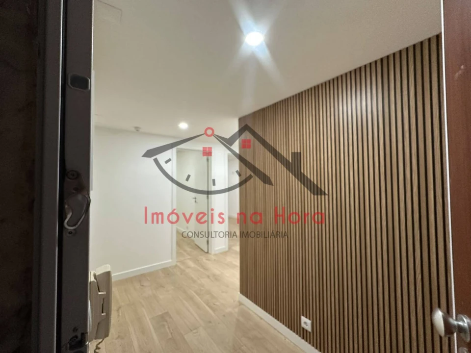 Apartamento T2 para Venda em Póvoa de Santa Iria e Forte da Casa Foto 15