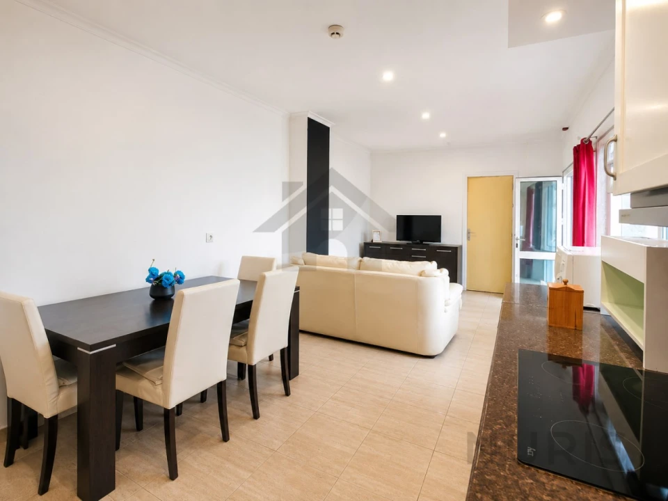 Apartamento T1 para Venda em Alvor Foto 4