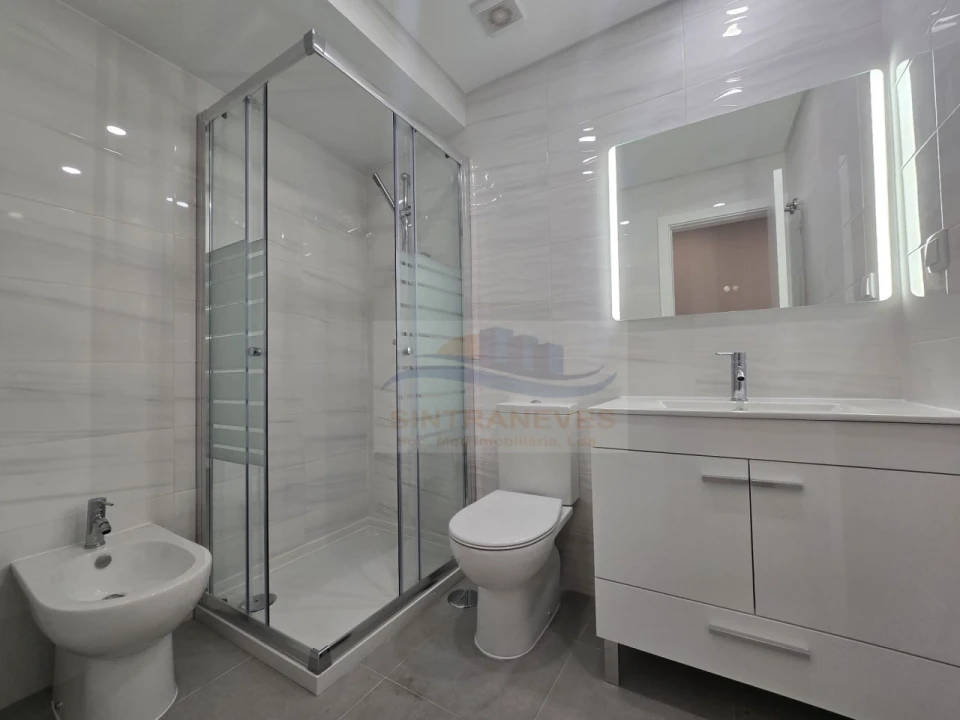 Apartamento T3 para Venda em Venteira Foto 16