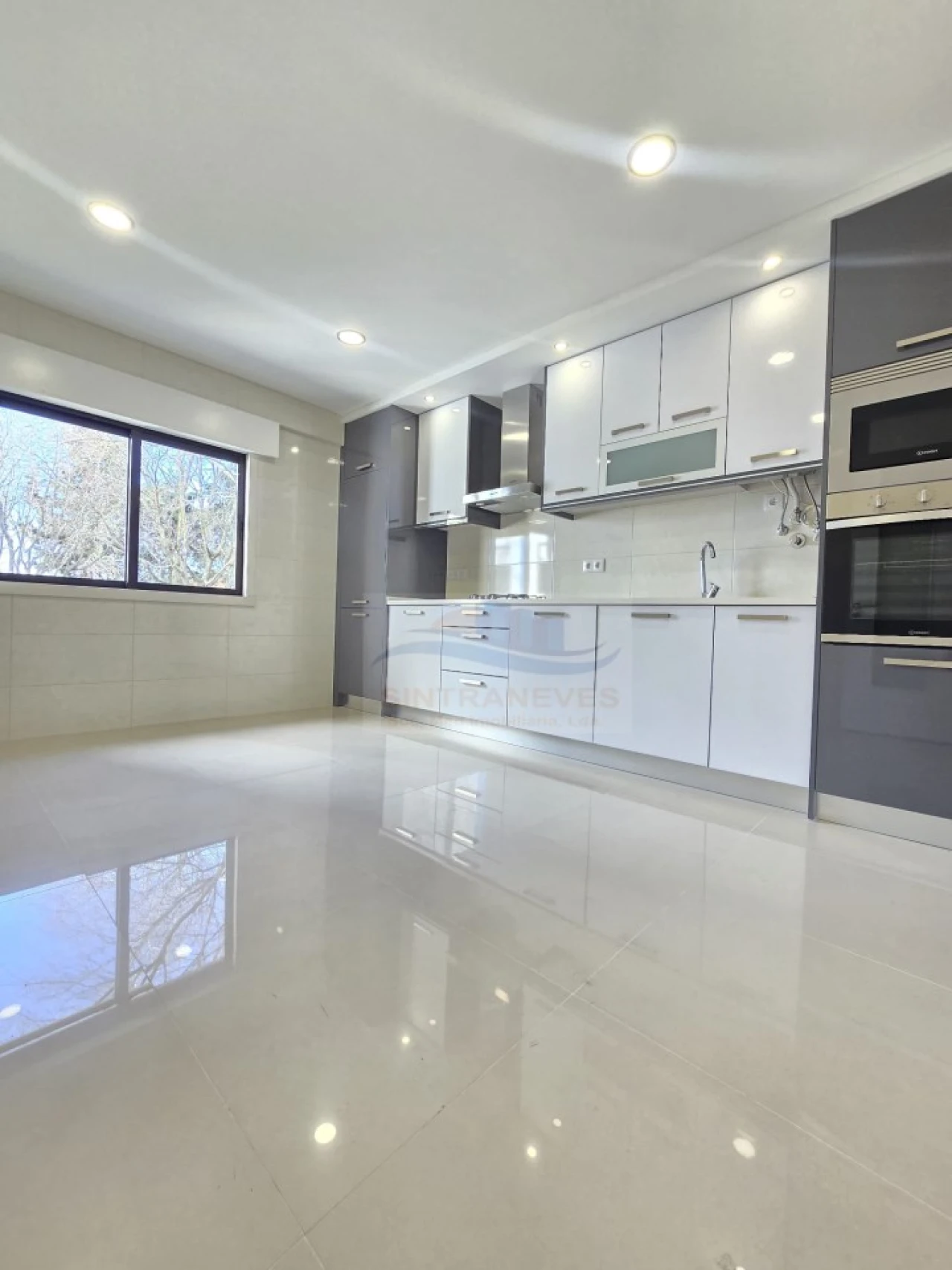 Apartamento T3 para Venda em Venteira Foto 32