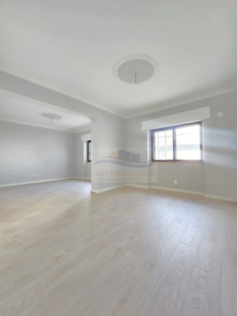 Apartamento T3 para Venda em Venteira