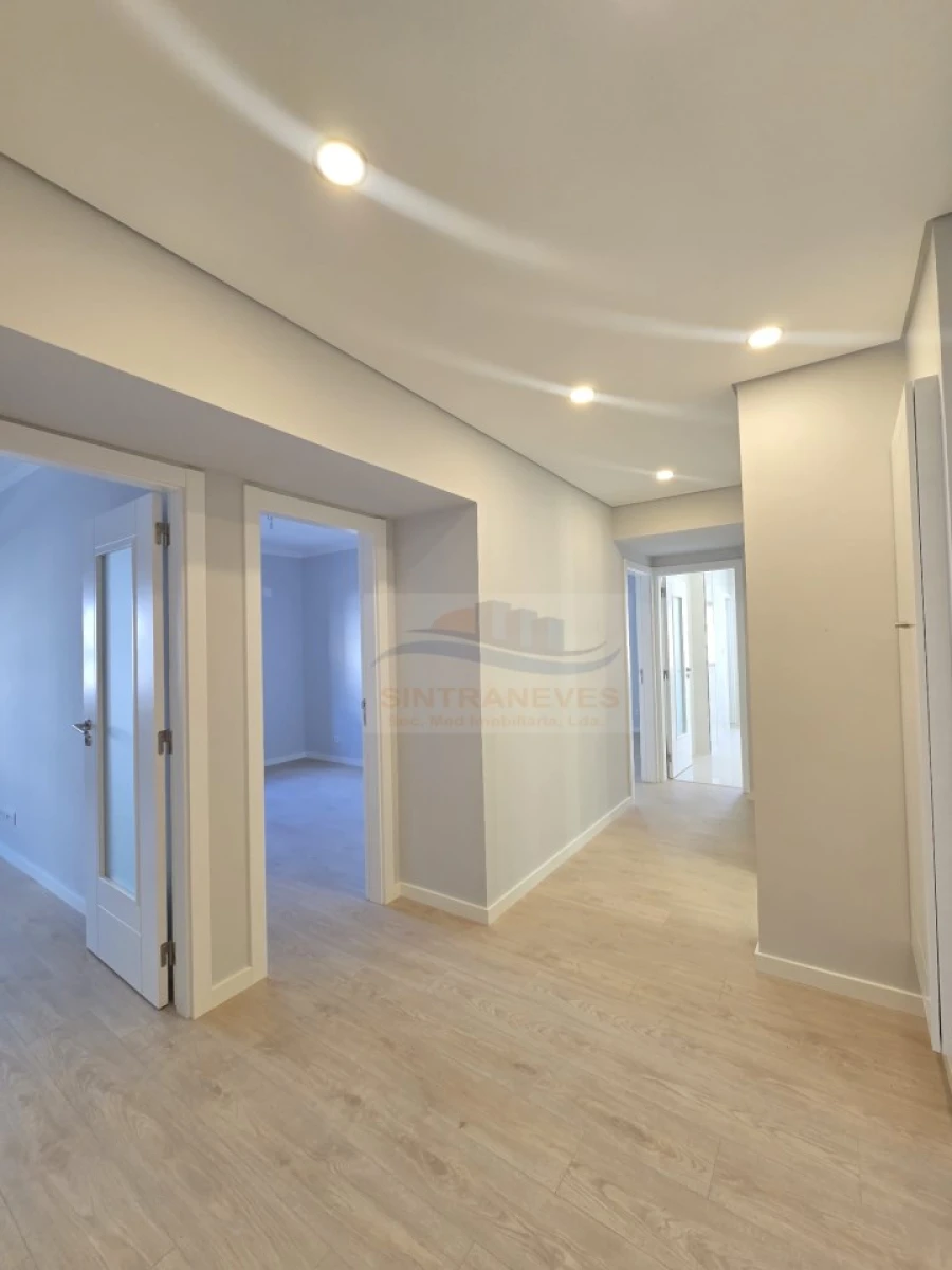 Apartamento T3 para Venda em Venteira Foto 15