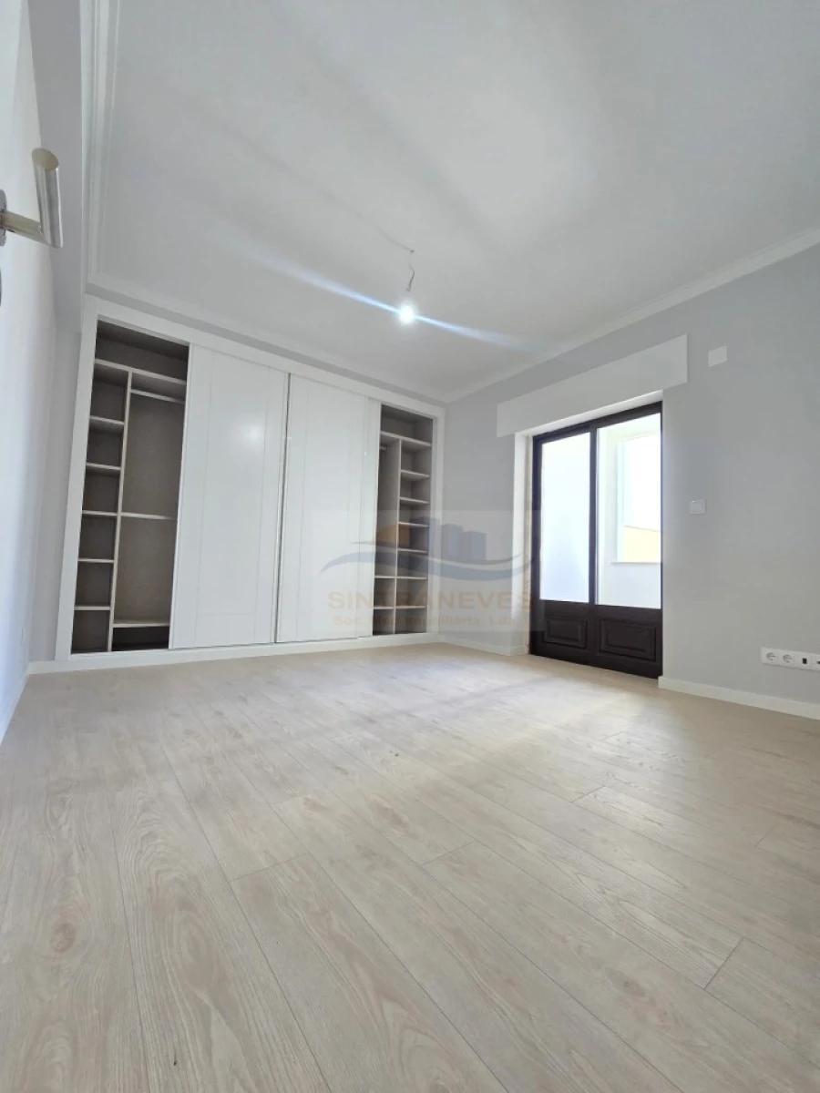 Apartamento T3 para Venda em Venteira Foto 29
