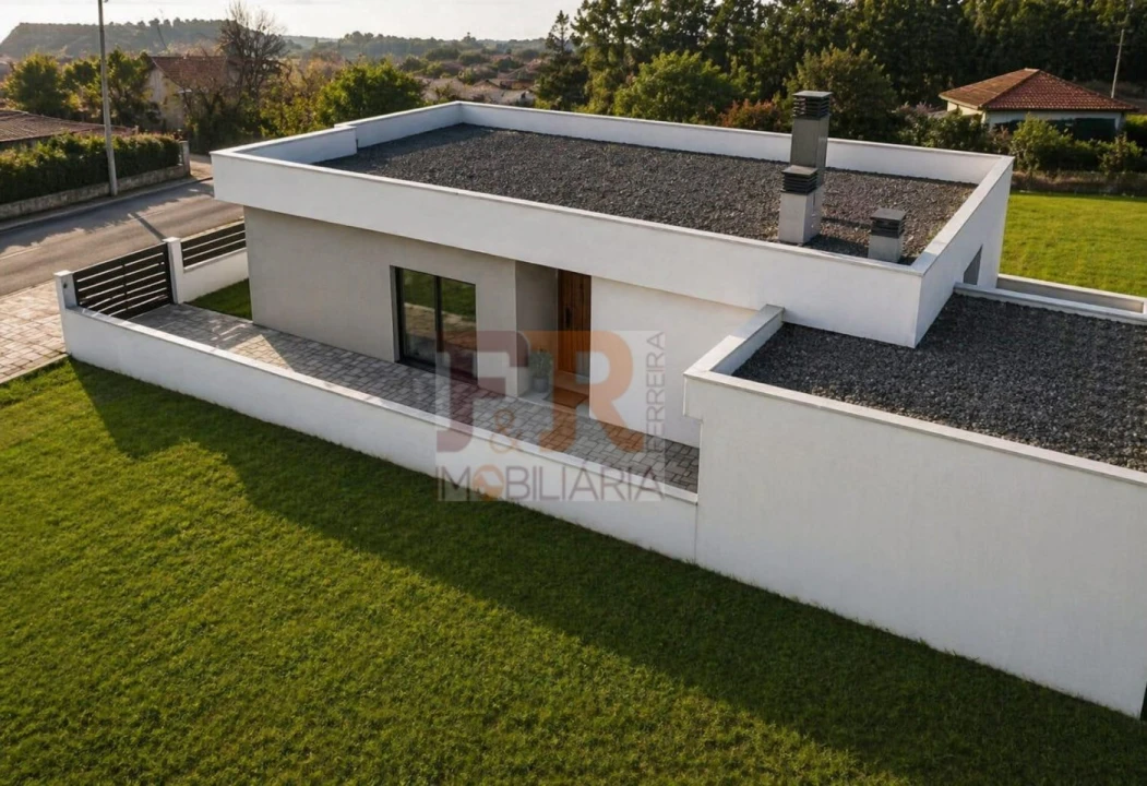 Moradia T3 para Venda em Fernao Ferro Foto 3