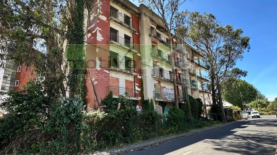 Prédio para Venda em Algueirão-Mem Martins