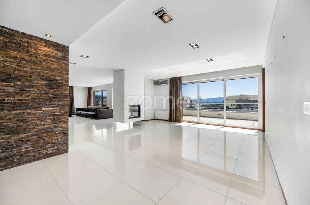 Apartamento T3 para Venda em Santa Maria Maior e Monserrate e Meadela Foto 1