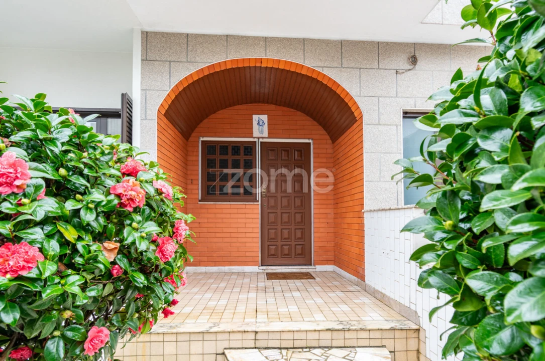 Moradia T5 para Venda em Póvoa de Varzim, Beiriz e Argivai Foto 1