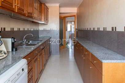 Apartamento T2 para Venda em Gondomar (São Cosme), Valbom e Jovim