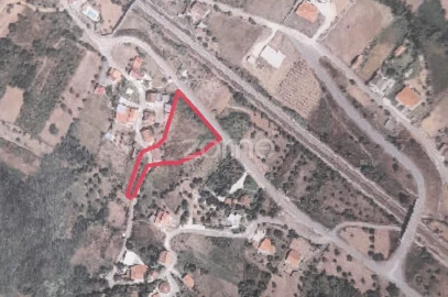 Moradia T4 para Venda em Santiago e São Simão de Litém e Albergaria dos Doze