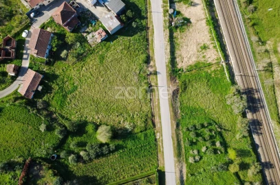 Moradia T4 para Venda em Santiago e São Simão de Litém e Albergaria dos Doze
