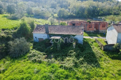 Moradia T4 para Venda em Santiago e São Simão de Litém e Albergaria dos Doze