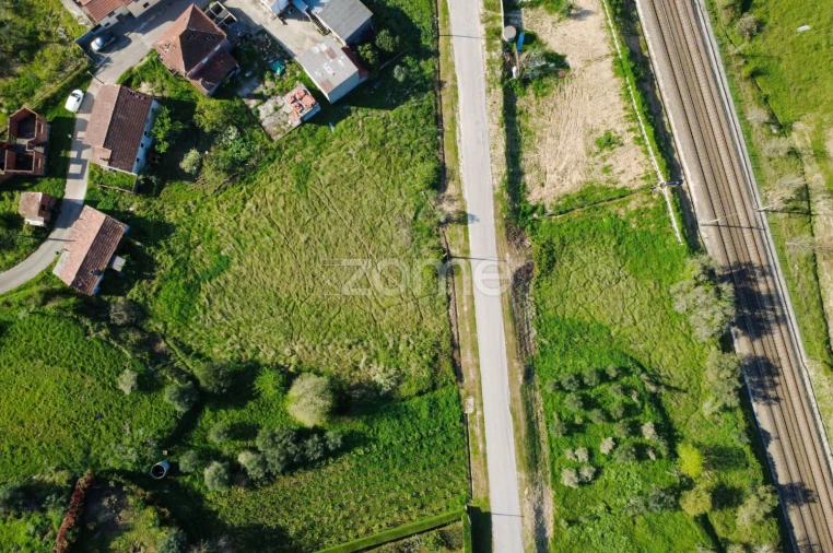 Moradia T4 para Venda em Santiago e São Simão de Litém e Albergaria dos Doze Foto 14