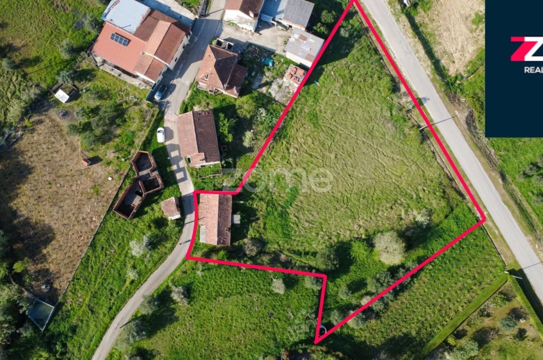 Moradia T4 para Venda em Santiago e São Simão de Litém e Albergaria dos Doze Foto 12