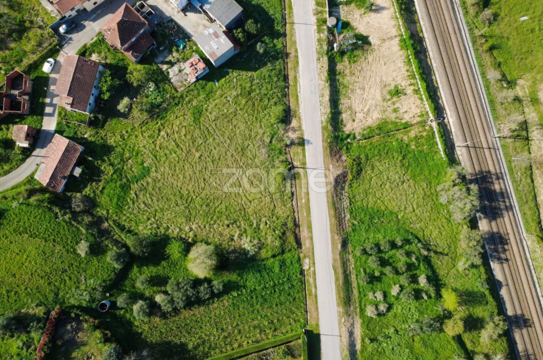 Moradia T4 para Venda em Santiago e São Simão de Litém e Albergaria dos Doze Foto 14