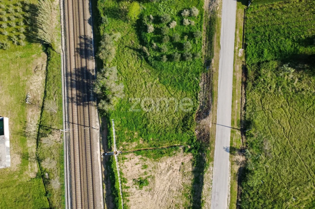 Moradia T4 para Venda em Santiago e São Simão de Litém e Albergaria dos Doze Foto 11