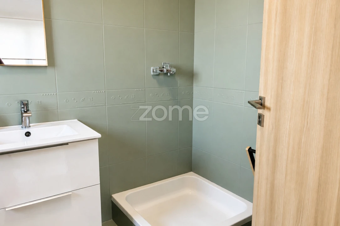 Moradia T6 para Venda em Tavarede Foto 30